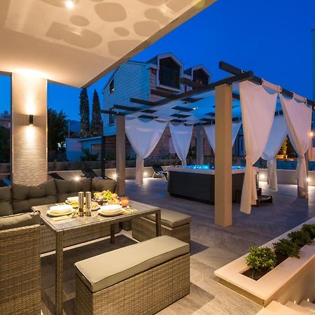 Family Apartment Dubrovnik - Private Jacuzzi Terrace, Private Parking Ngoại thất bức ảnh