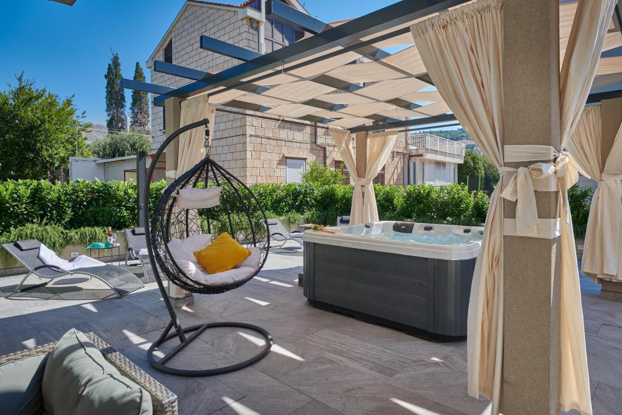 Family Apartment Dubrovnik - Private Jacuzzi Terrace, Private Parking Ngoại thất bức ảnh