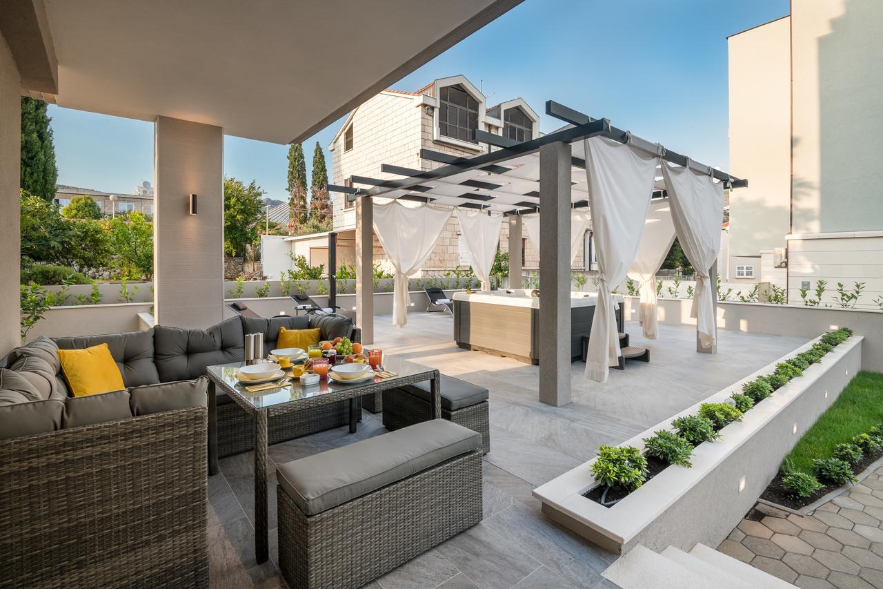 Family Apartment Dubrovnik - Private Jacuzzi Terrace, Private Parking Ngoại thất bức ảnh