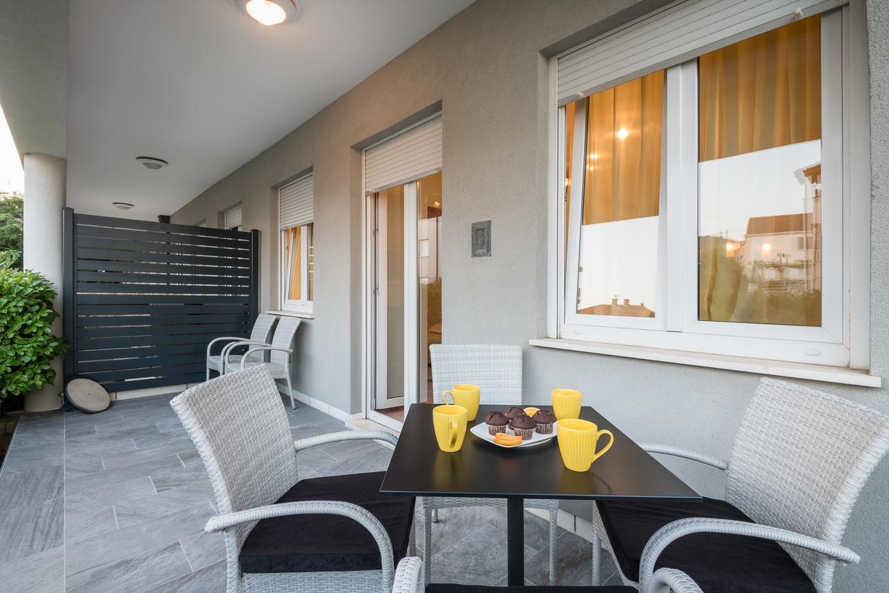 Family Apartment Dubrovnik - Private Jacuzzi Terrace, Private Parking Ngoại thất bức ảnh